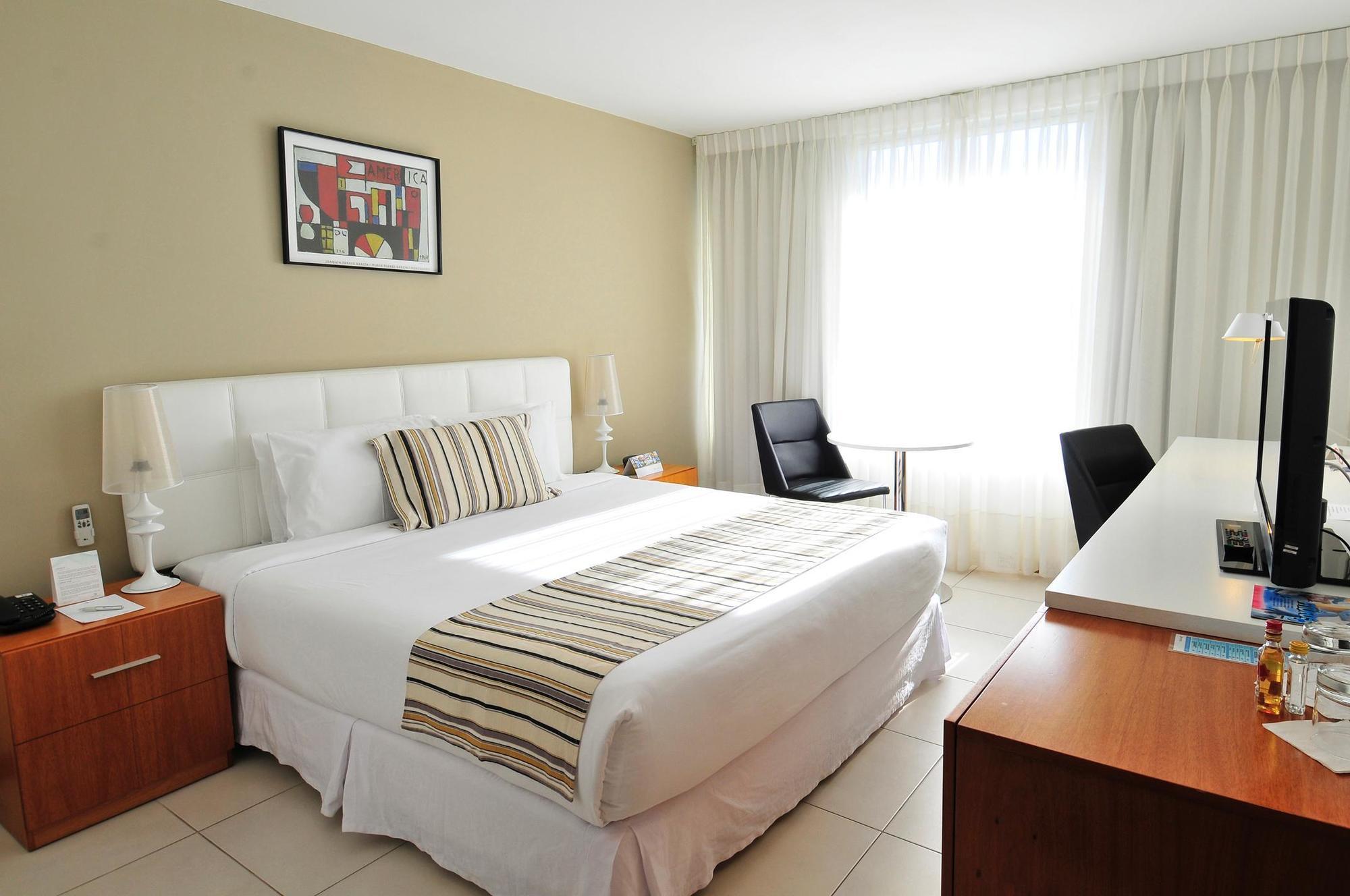 Real Colonia Hotel & Suites Colonia del Sacramento Exterior photo